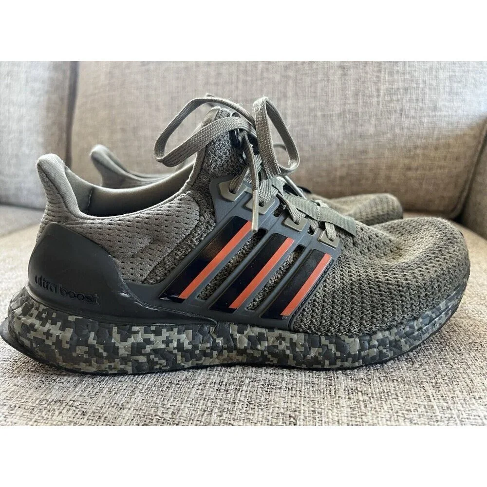 Adidas Ultra Boost DNA Digital Camo Sneakers Mens 7 Legend Earth Green H68068